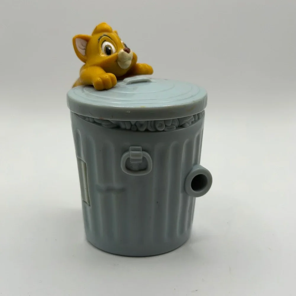 Vintage Disney Oliver and Company Burger King Kids Club Trash Can Toy Figure